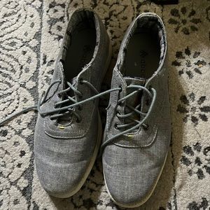 Gray mens casual dress shoes